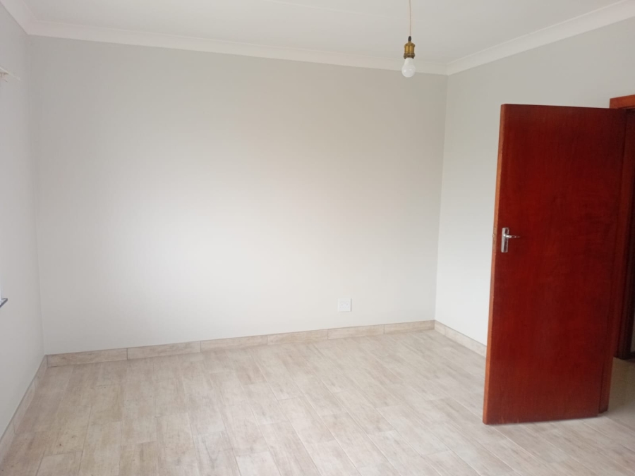 To Let 2 Bedroom Property for Rent in Southernwood Eastern Cape